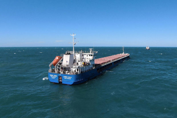 Ərzaq daşıyan iki gəmi Ukraynadan Türkiyə və İrana yola düşdü